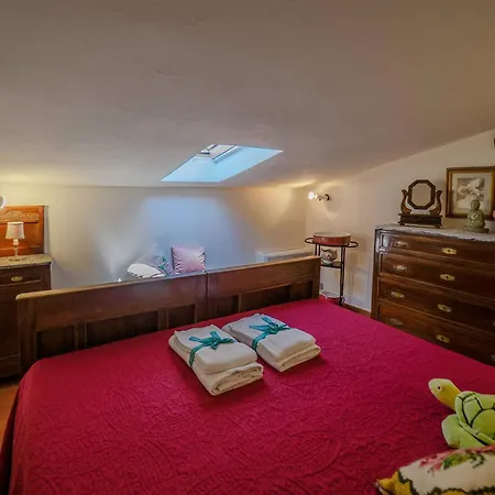 La Maison De La With Terrace And Ac * 베르나차